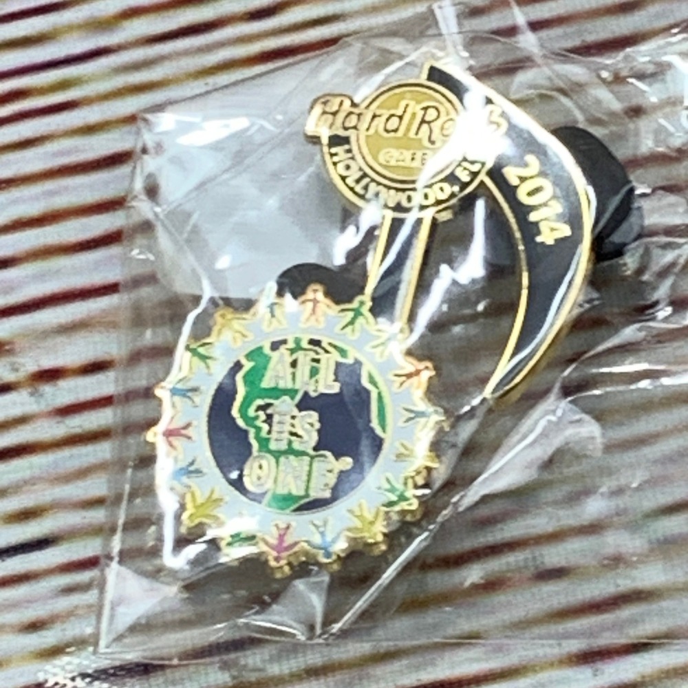 Hard Rock Cafe Hollywood Florida 2014 All Is One‎ Note Pin New